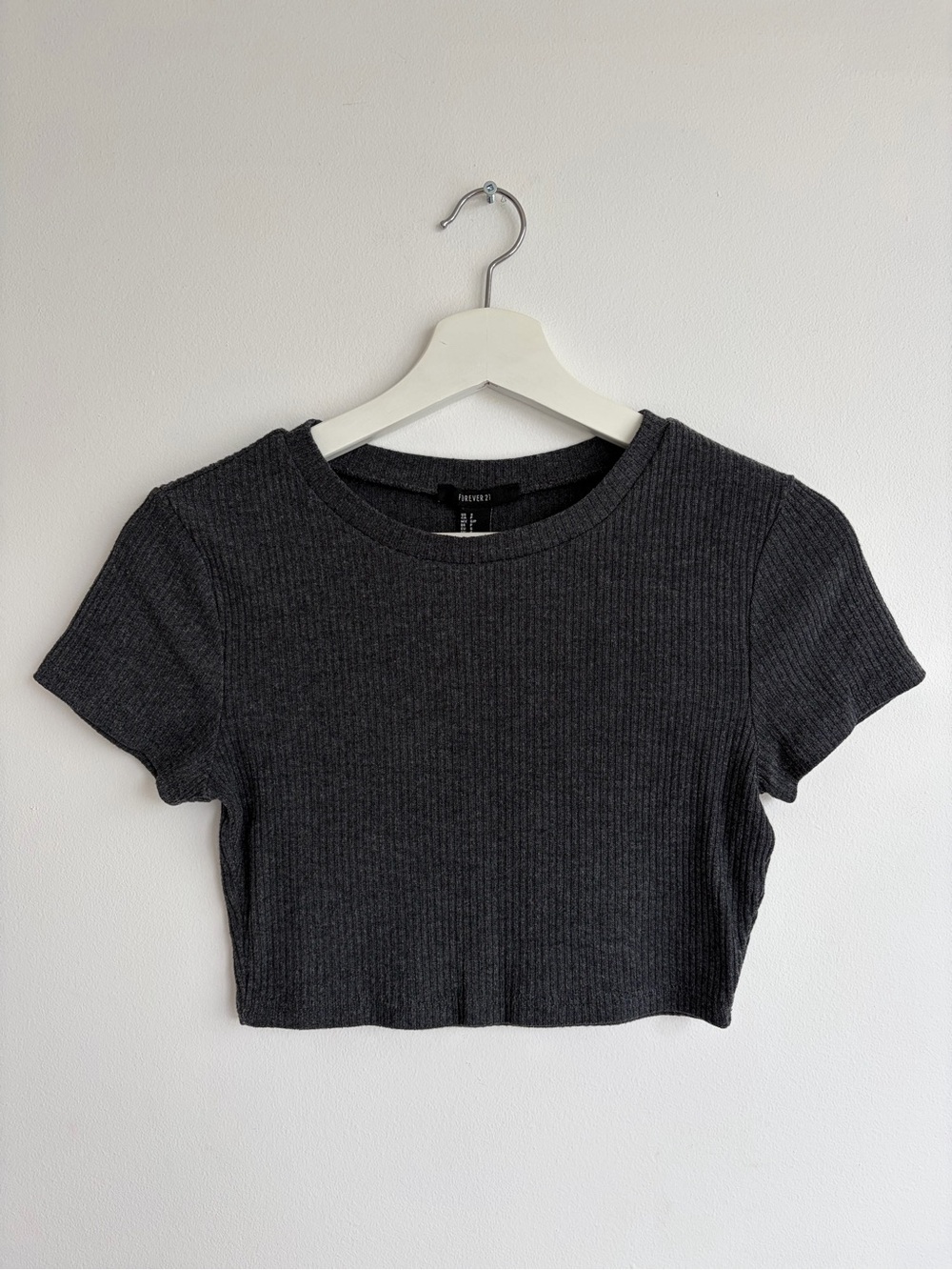 Forever 21 Ribbed Knit Short Sleeve Crop Top Baby Tee Basic